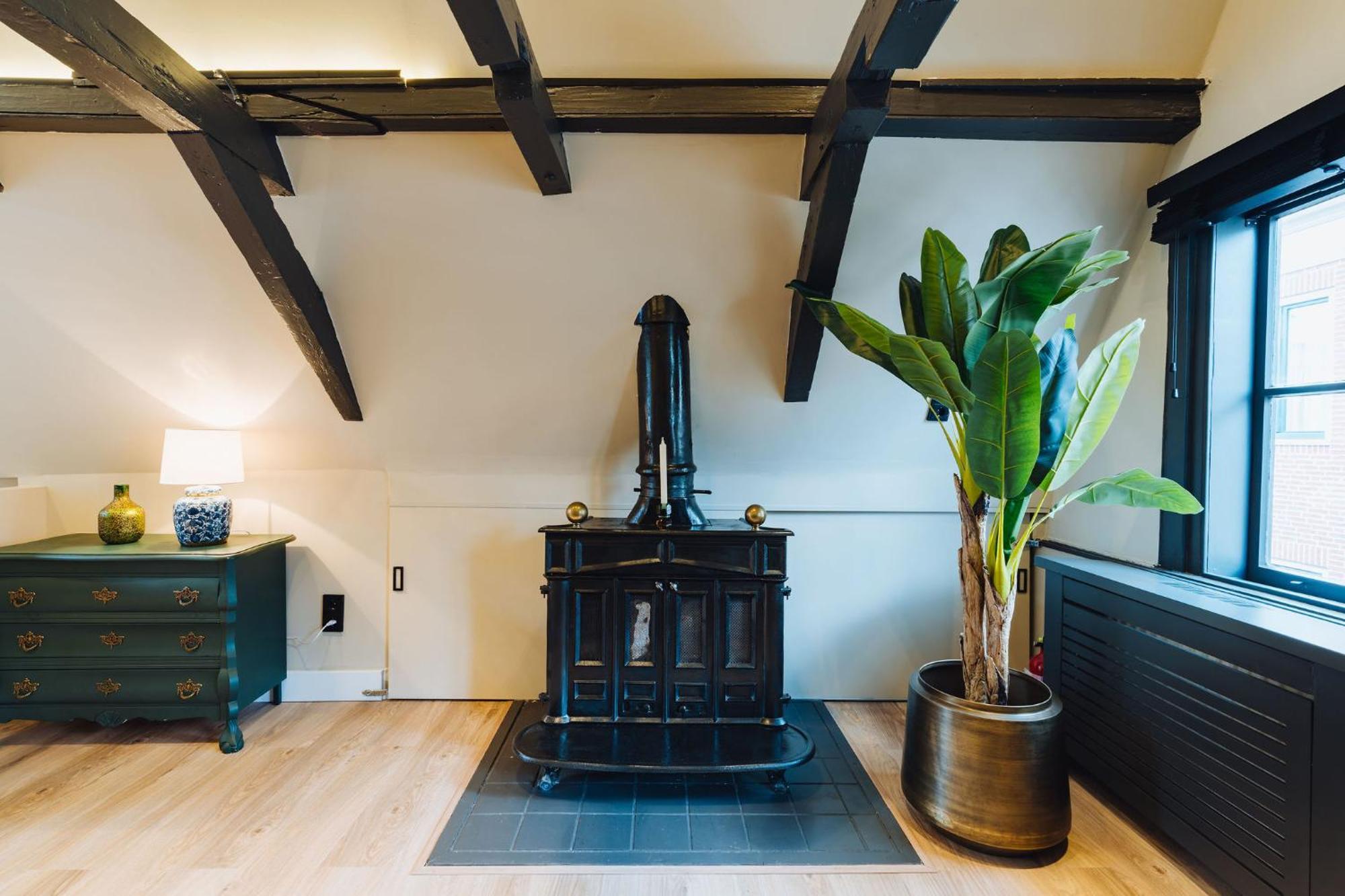 Lok Historics Luxury Art-Inspired Loft In Historic City Centre! Хаарлем Екстериор снимка